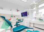 Senyum clinic s. r. o.