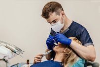Smile Center Dental Clinic (Sukhumvit 39)