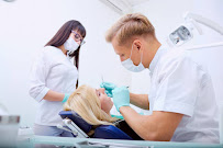 Smile Center Dental Clinic (Sukhumvit 39)