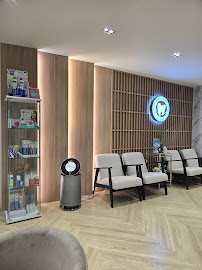 Smile Center Dental Clinic (Mahatun Plaza)