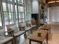 The Ivory Dental Clinic ( คลินิกทันตกรรม ดิไอวรี่ ) ศูนย์รากฟันเทียม วีเนียร์ จัดฟันใส ครอบฟัน ฟันปลอม