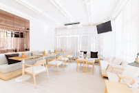 The Ivory Dental Clinic ( คลินิกทันตกรรม ดิไอวรี่ ) ศูนย์รากฟันเทียม วีเนียร์ จัดฟันใส ครอบฟัน ฟันปลอม