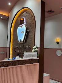 About Tooth Next Dental Clinic ( Siam Square Branch)