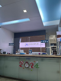 Bangkok Smile Dental Clinic Sukhumvit 21 | Asoke Branch