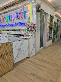 Sukhumvit Skytrain Dental Clinic