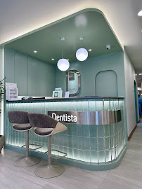 Dentista Dental Clinic จัดฟัน วีเนียร์ อ่อนนุช สุขุมวิท