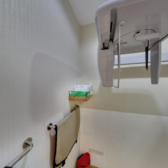 Dentista Dental Clinic จัดฟัน วีเนียร์ อ่อนนุช สุขุมวิท
