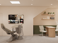 Dentista Dental Clinic จัดฟัน วีเนียร์ อ่อนนุช สุขุมวิท