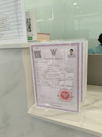 Edelweiss Dental House Sukhumvit 15 branch