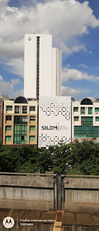 Silom Dental Building Clinic สีลม เด็นตัล บิลดิ้ง คลินิค