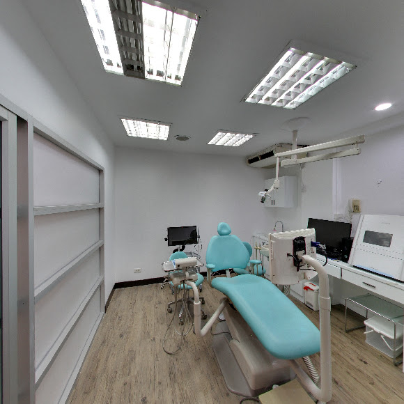 Silom Dental Building Clinic สีลม เด็นตัล บิลดิ้ง คลินิค