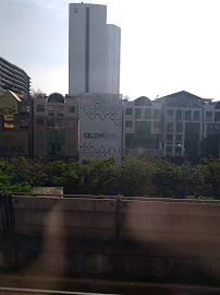 Silom Dental Building Clinic สีลม เด็นตัล บิลดิ้ง คลินิค