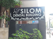 Silom Dental Building Clinic สีลม เด็นตัล บิลดิ้ง คลินิค