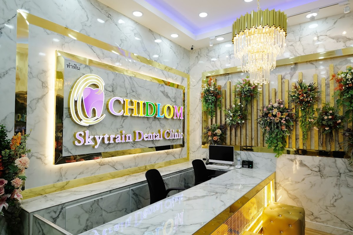 Chidlom Skytrain Dental Clinic dental clinic in Bangkok