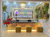 Chidlom Skytrain Dental Clinic