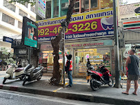 Chidlom Skytrain Dental Clinic