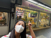 Chidlom Skytrain Dental Clinic