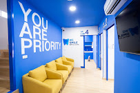 We Smile Dental Clinic BTS Wongwianyai คลินิกทันตกรรมวี สไมล์ บีทีเอสวงเวียนใหญ่