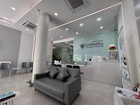 Edelweiss Dental House Vibhavadi Head Office เอเดลไวซ์ เดนทัลเฮ้าส์ ศูนย์ทันตกรรมครบวงจรโดยทีมอาจารย์ทันตแพทย์ผู้เชี่ยวชาญ
