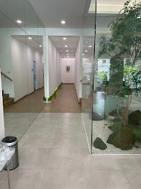 Edelweiss Dental House Vibhavadi Head Office เอเดลไวซ์ เดนทัลเฮ้าส์ ศูนย์ทันตกรรมครบวงจรโดยทีมอาจารย์ทันตแพทย์ผู้เชี่ยวชาญ