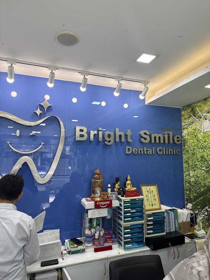 Bright Smile Dental Clinic Nana dental clinic in Bangkok