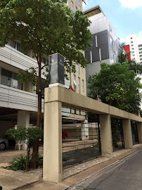 Dental Design Clinic & Lab