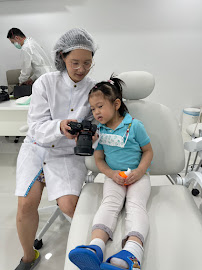 Chidlom Dental Clinic ชิดลม เดนทัล คลินิก รากฟันเทียม วีเนียร์ จัดฟัน invisalign