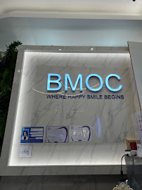 คลินิกจัดฟันกรุงเทพ BMOC (The PARQ)