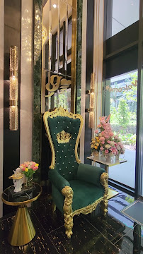 Gold 9 Dental Clinic