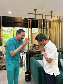 Gold 9 Dental Clinic