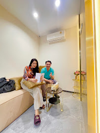 Gold 9 Dental Clinic