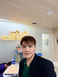 Dr. Prae Dental Clinic คลินิกทันตกรรมด็อกเตอร์แพร ทำฟัน-จัดฟัน Invisalign-รากเทียม-Veneer BTS Siam (สยาม)