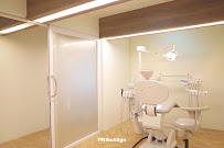Resmile Dental Thonglor คลินิกจัดฟันใสเฉพาะทาง