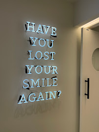 Resmile Dental Thonglor คลินิกจัดฟันใสเฉพาะทาง
