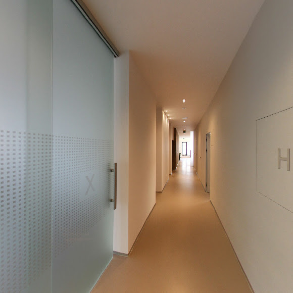 Večné Zuby - Smile Clinic Piešťany | Špecialisti na zubné implantáty