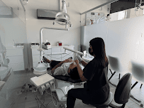 Amazing Dental - Dentista En Playa