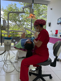 Dentist Dual Dent