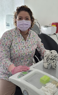 Dentista Mariel Montiel