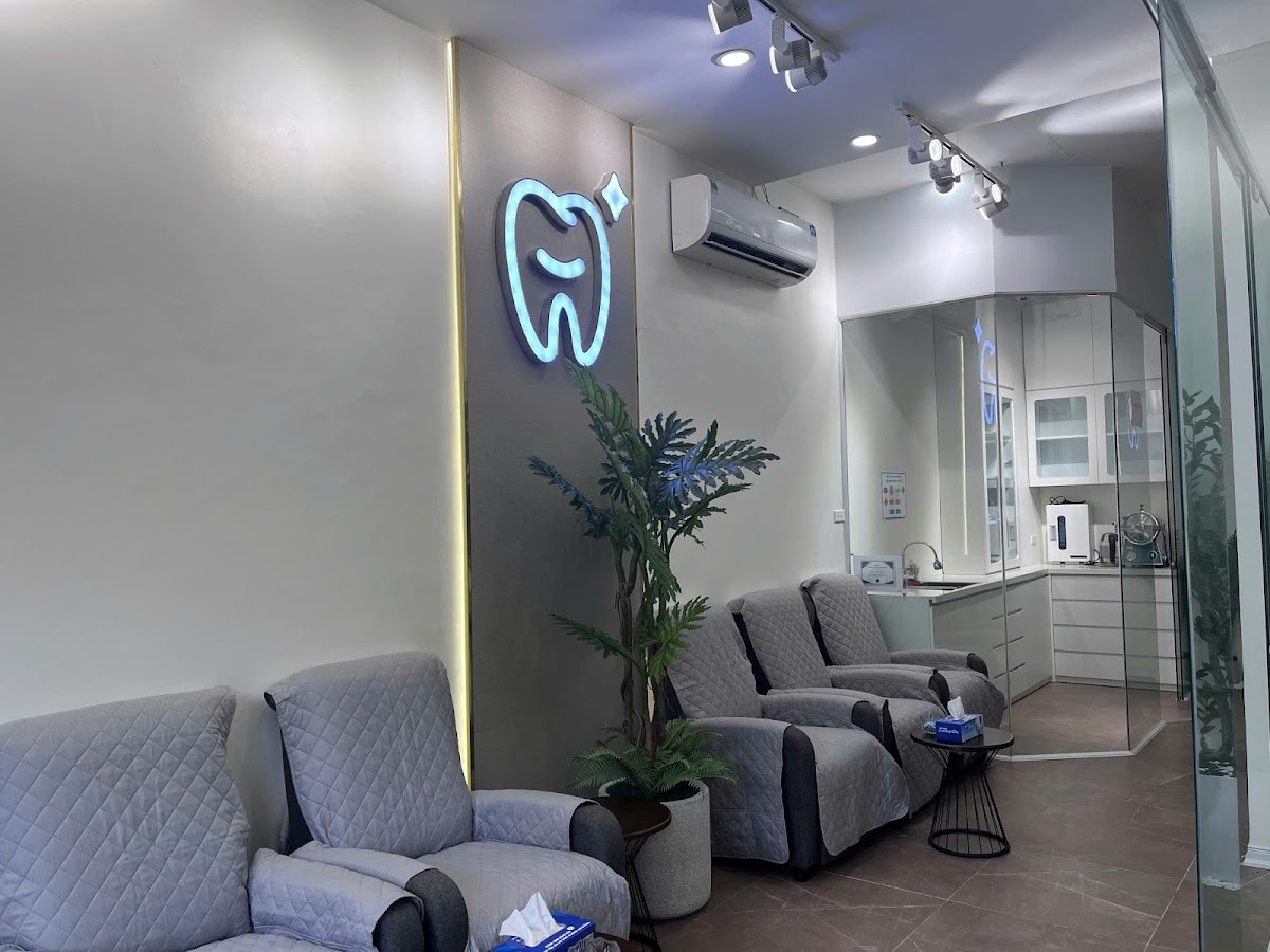 AM Procare Dental Clinic dental clinic