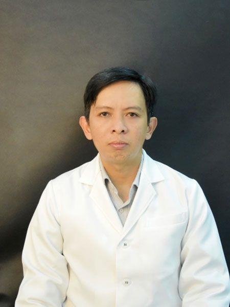 Doctor, Specialist Level II Vo Dang Quang Nguyen - Dental Implants and Porcelain Restoration