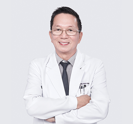 Hospital Director, Implantologist Hùng Đỗ Đình - Dental Implants, Prosthodontics, Maxillofacial Surgery