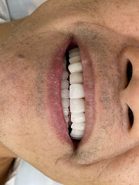 Toan Y Dental Clinic