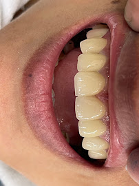Toan Y Dental Clinic