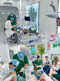 Phòng khám nha khoa quốc tế Dr.Him