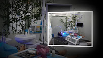 Tẩy Trắng Răng Giá Rẻ Tại Quận Tân Bình Hồ Chí Minh -Nha Khoa Uy Tín Nhất Famidental Care