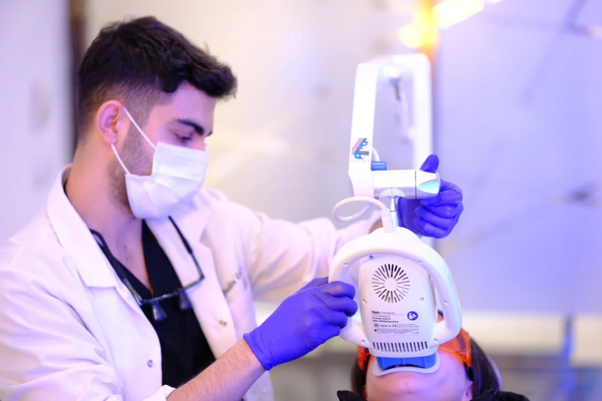 Laser Teeth Whitening in Vietnam